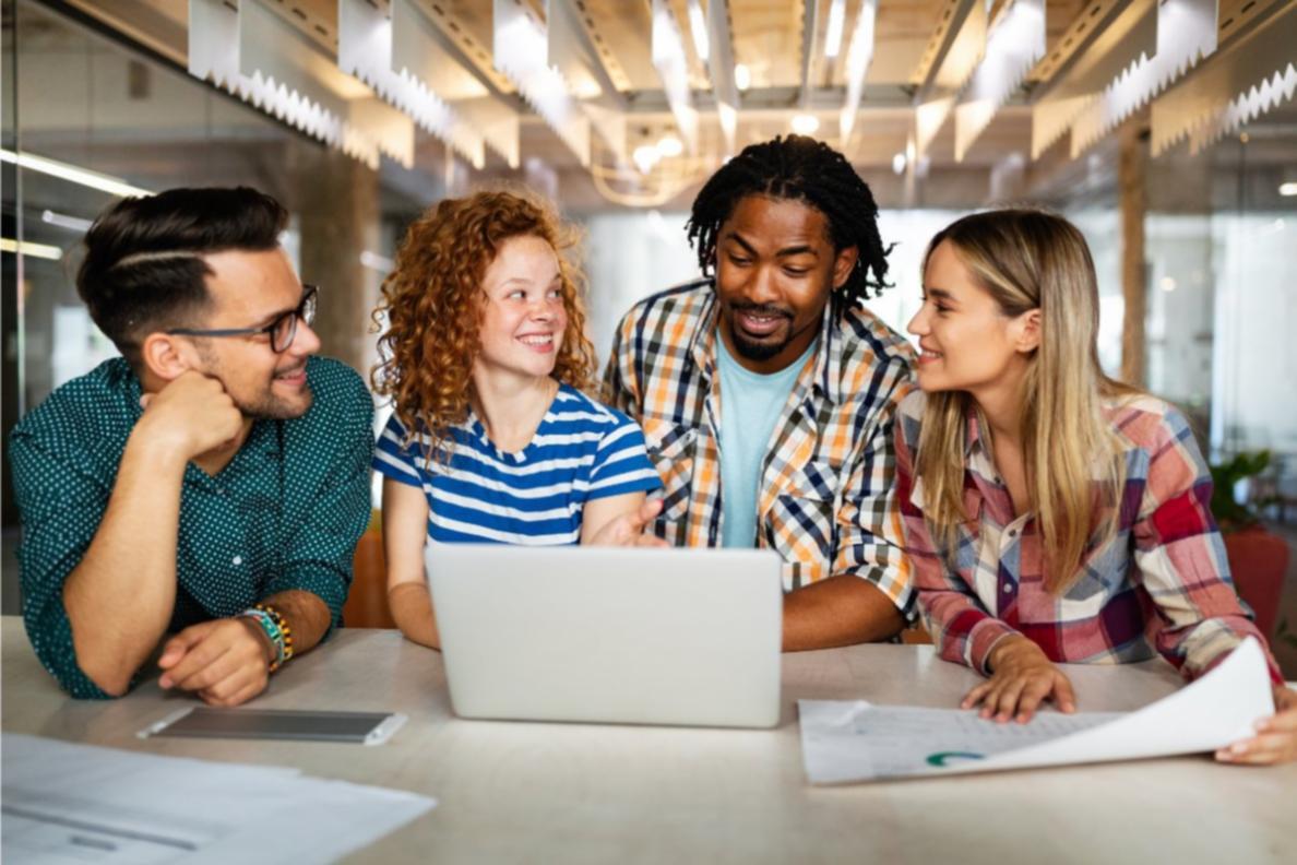 Espacio de trabajo profesional para análisis financiero